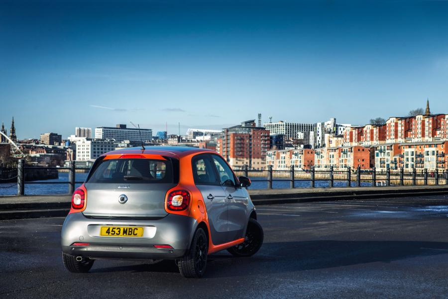  Smart ForFour Edition 1 2015 года  (UK) (фото 7 из 19)